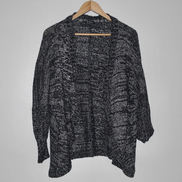 NWD - Large - Women’s Coverup Sweater - Picture 2 of 5